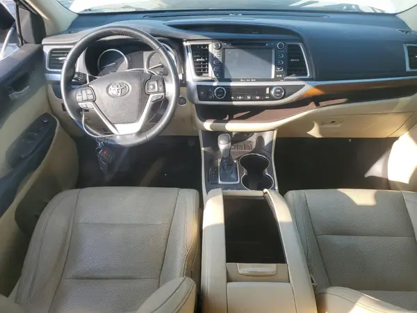 5TDYZRFH1JS241820 2018 TOYOTA HIGHLANDER - Image 8