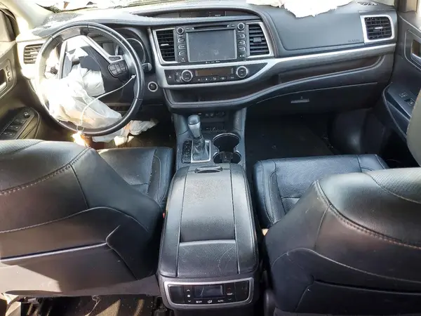 5TDYZRFH1JS249223 2018 TOYOTA HIGHLANDER - Image 8