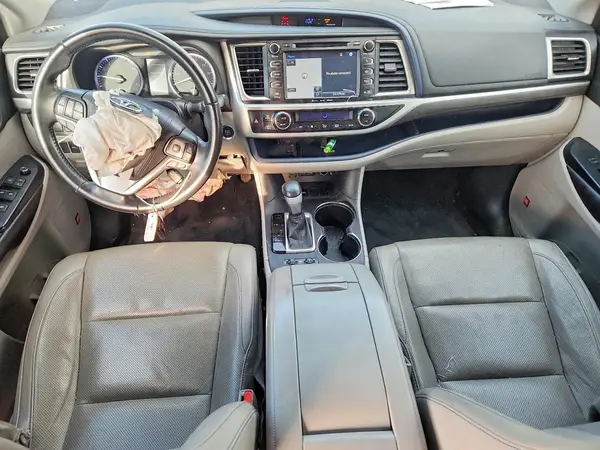 5TDYZRFH1JS271612 2018 TOYOTA HIGHLANDER - Image 8