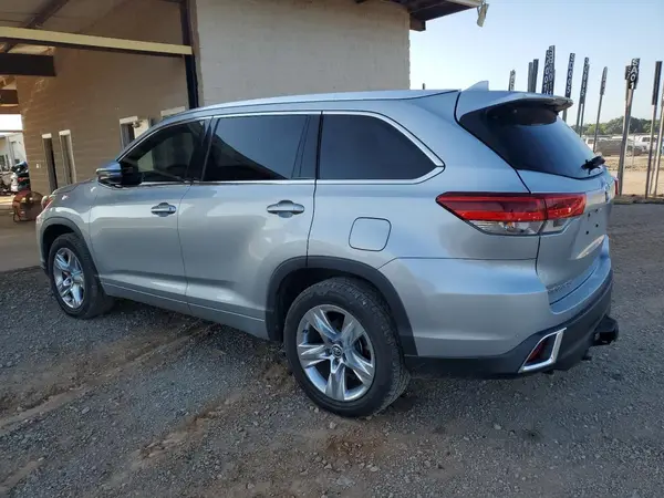 5TDYZRFH1JS276860 2018 TOYOTA HIGHLANDER - Image 2