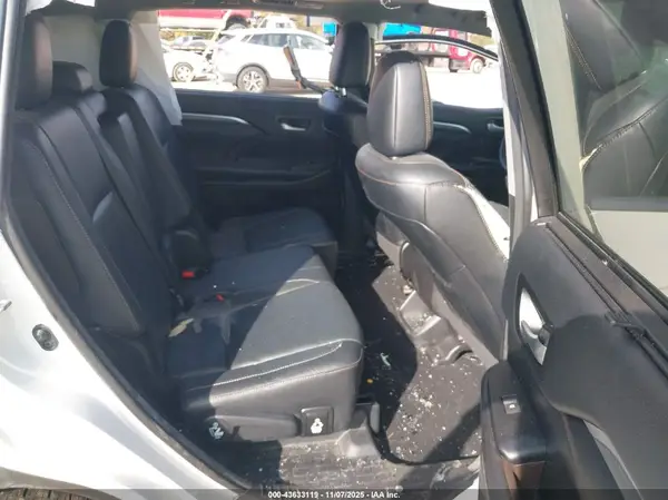 5TDYZRFH1JS283288 2018 TOYOTA HIGHLANDER - Image 8