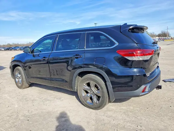 5TDYZRFH1KS313049 2019 TOYOTA HIGHLANDER - Image 2