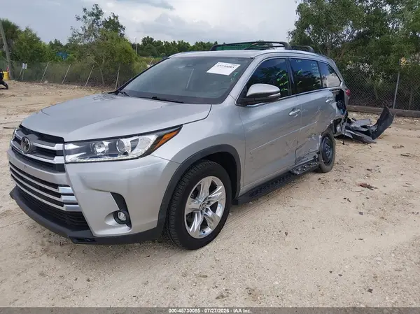 5TDYZRFH1KS355205 2019 TOYOTA HIGHLANDER - Image 2