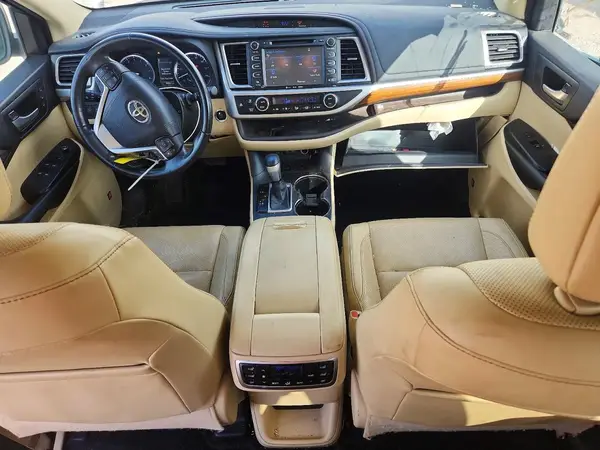 5TDYZRFH2HS207346 2017 TOYOTA HIGHLANDER - Image 8