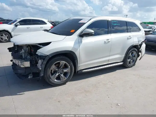 5TDYZRFH2HS218279 2017 TOYOTA HIGHLANDER - Image 2