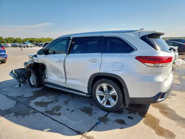 5TDYZRFH2HS227547 2017 TOYOTA HIGHLANDER - Image 2