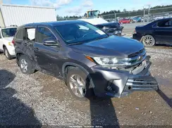 5TDYZRFH2HS230156 2017 TOYOTA HIGHLANDER