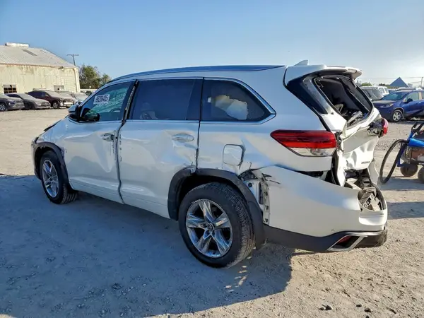 5TDYZRFH2JS236108 2018 TOYOTA HIGHLANDER - Image 2
