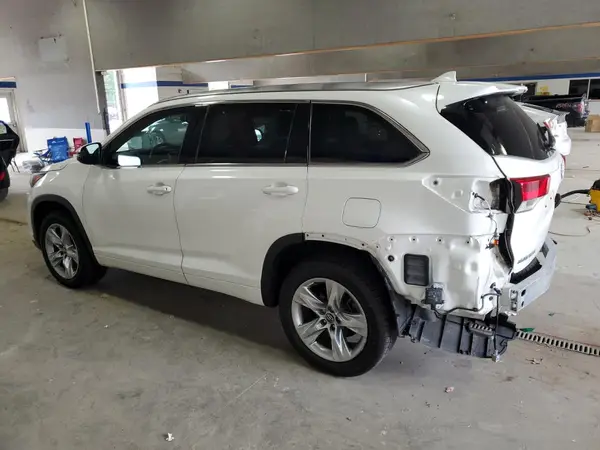 5TDYZRFH2JS241812 2018 TOYOTA HIGHLANDER - Image 2