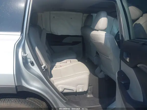 5TDYZRFH2JS243317 2018 TOYOTA HIGHLANDER - Image 8