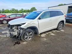 5TDYZRFH2JS271246 2018 TOYOTA HIGHLANDER
