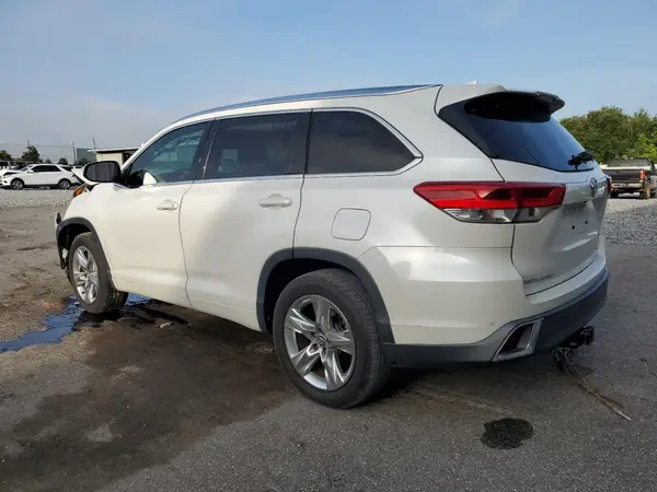 5TDYZRFH2JS273773 2018 TOYOTA HIGHLANDER - Image 2
