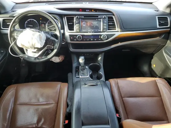 5TDYZRFH2JS273773 2018 TOYOTA HIGHLANDER - Image 8