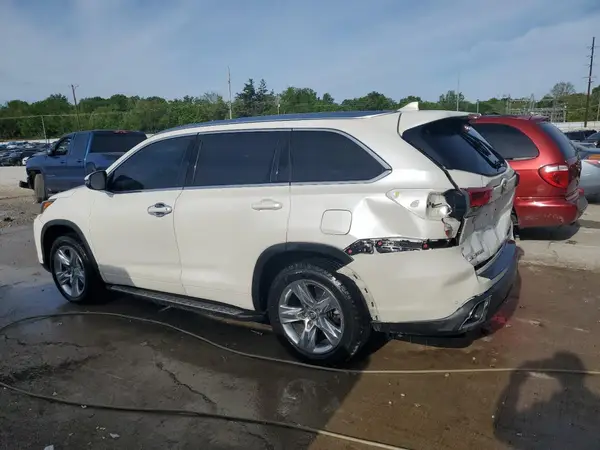 5TDYZRFH2JS276723 2018 TOYOTA HIGHLANDER - Image 2