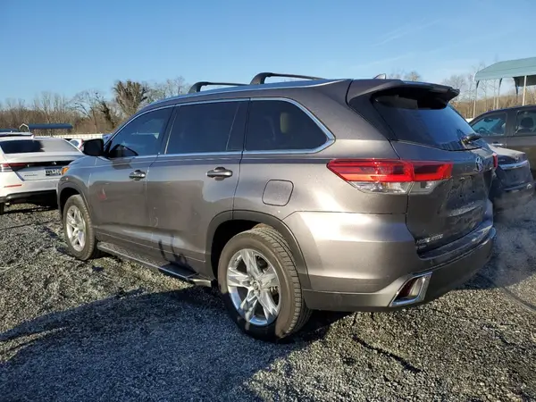 5TDYZRFH2KS295760 2019 TOYOTA HIGHLANDER - Image 2