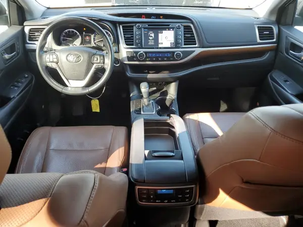 5TDYZRFH2KS325730 2019 TOYOTA HIGHLANDER - Image 8