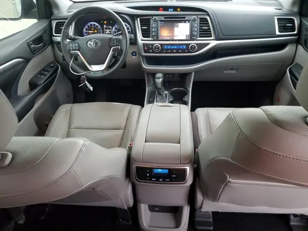 5TDYZRFH2KS367430 2019 TOYOTA HIGHLANDER - Image 8
