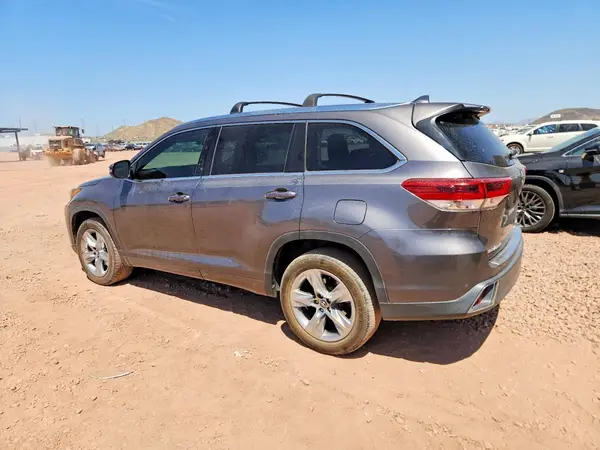 5TDYZRFH3HS211292 2017 TOYOTA HIGHLANDER - Image 2
