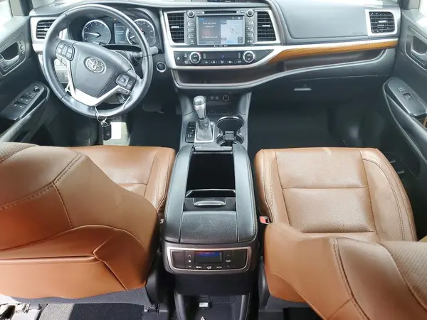 5TDYZRFH3HS211583 2017 TOYOTA HIGHLANDER - Image 8