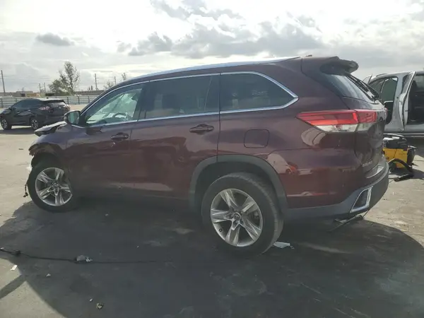 5TDYZRFH3HS215939 2017 TOYOTA HIGHLANDER - Image 2