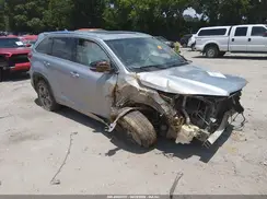 5TDYZRFH3HS220977 2017 TOYOTA HIGHLANDER