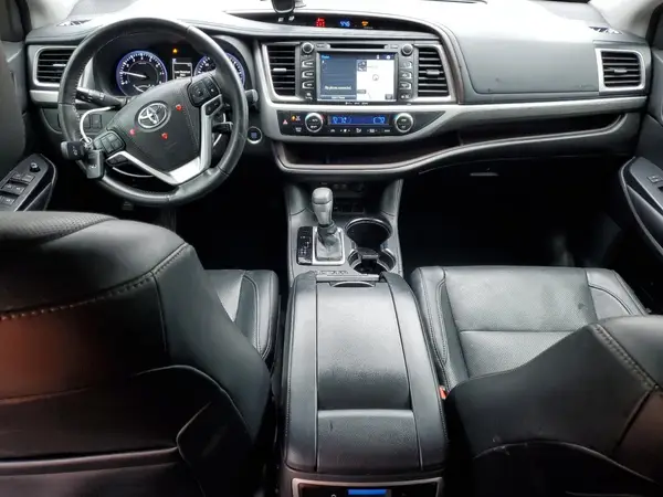 5TDYZRFH3HS222437 2017 TOYOTA HIGHLANDER - Image 8