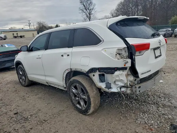 5TDYZRFH3HS227590 2017 TOYOTA HIGHLANDER - Image 2