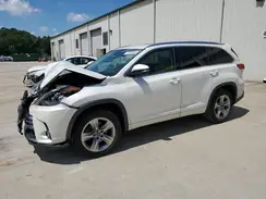 5TDYZRFH3JS240071 2018 TOYOTA HIGHLANDER