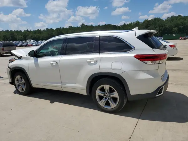 5TDYZRFH3JS240071 2018 TOYOTA HIGHLANDER - Image 2