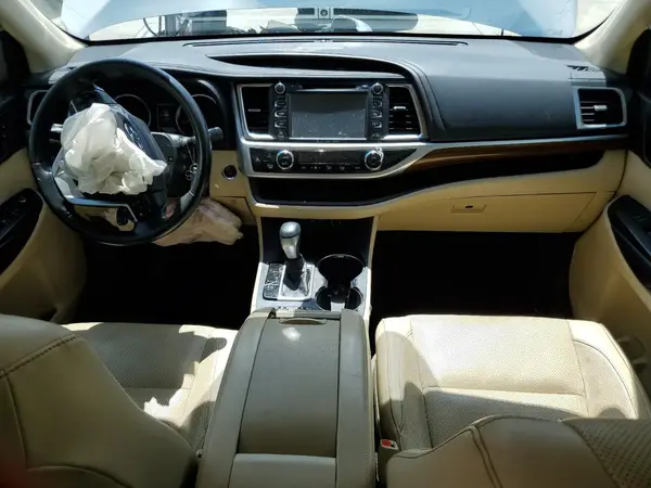 5TDYZRFH3JS240071 2018 TOYOTA HIGHLANDER - Image 8