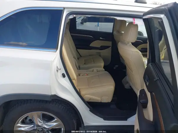 5TDYZRFH3JS249014 2018 TOYOTA HIGHLANDER - Image 8