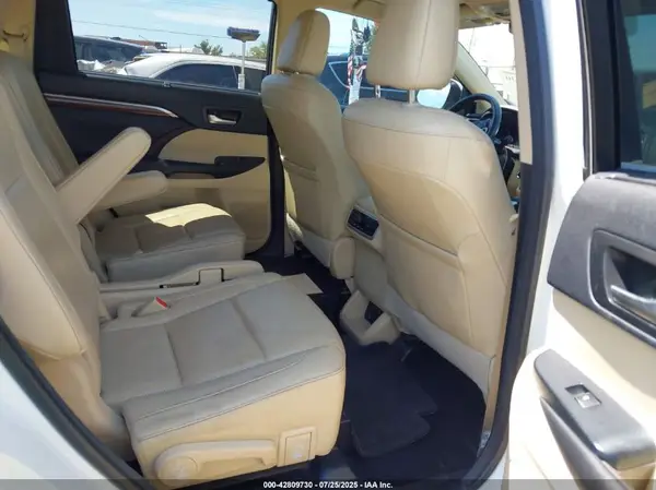 5TDYZRFH3JS254018 2018 TOYOTA HIGHLANDER - Image 8