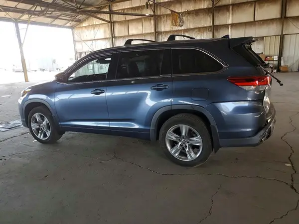 5TDYZRFH3JS275466 2018 TOYOTA HIGHLANDER - Image 2