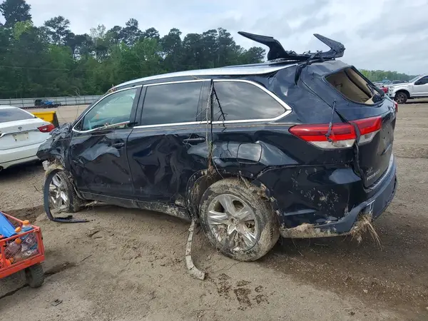 5TDYZRFH3JS282417 2018 TOYOTA HIGHLANDER - Image 2