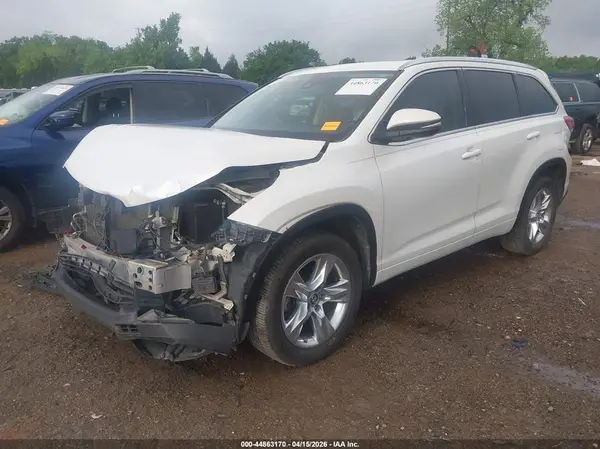 5TDYZRFH3JS287259 2018 TOYOTA HIGHLANDER - Image 2