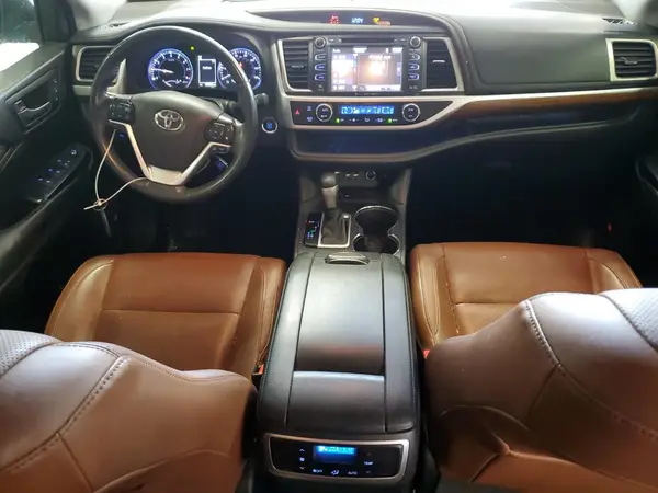 5TDYZRFH3KS298070 2019 TOYOTA HIGHLANDER - Image 8