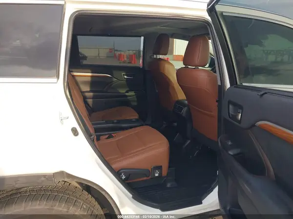5TDYZRFH3KS327521 2019 TOYOTA HIGHLANDER - Image 8