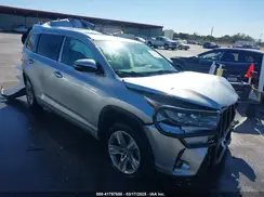 5TDYZRFH4HS197712 2017 TOYOTA HIGHLANDER