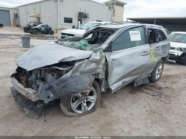 5TDYZRFH4HS199251 2017 TOYOTA HIGHLANDER - Image 2