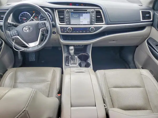 5TDYZRFH4HS218235 2017 TOYOTA HIGHLANDER - Image 8