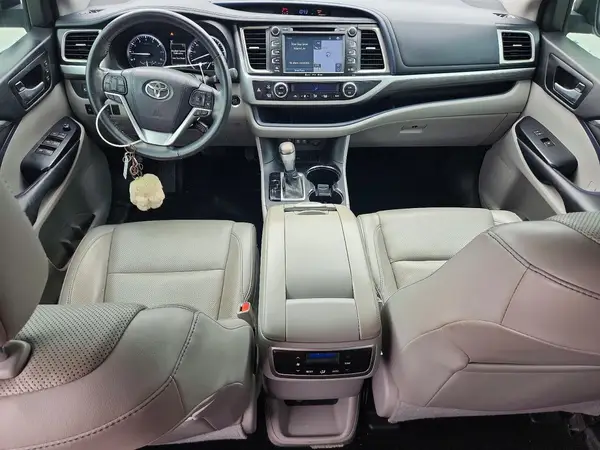 5TDYZRFH4JS240158 2018 TOYOTA HIGHLANDER - Image 8