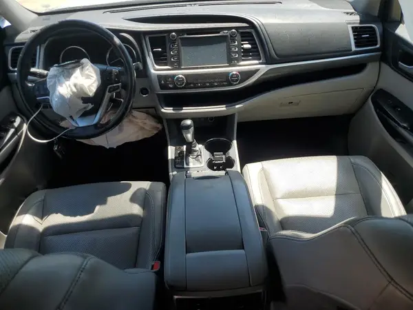5TDYZRFH4JS250009 2018 TOYOTA HIGHLANDER - Image 8