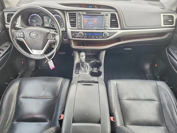 5TDYZRFH4JS252648 2018 TOYOTA HIGHLANDER - Image 8