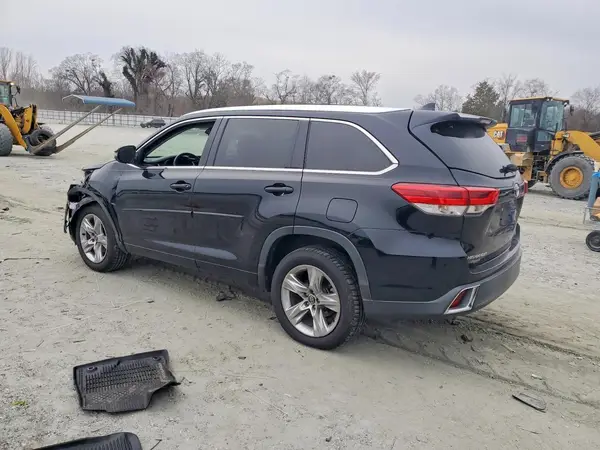 5TDYZRFH4JS262094 2018 TOYOTA HIGHLANDER - Image 2