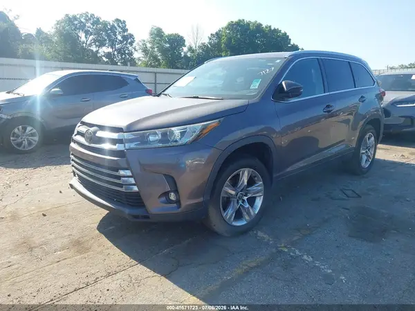 5TDYZRFH4KS317127 2019 TOYOTA HIGHLANDER - Image 2