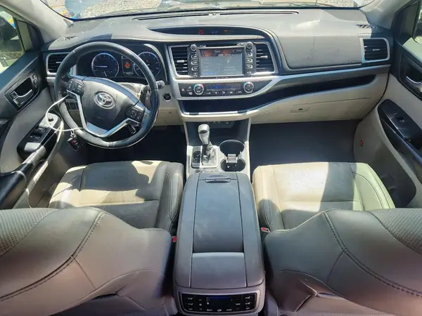 5TDYZRFH4KS322473 2019 TOYOTA HIGHLANDER - Image 8