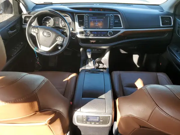 5TDYZRFH4KS329505 2019 TOYOTA HIGHLANDER - Image 8