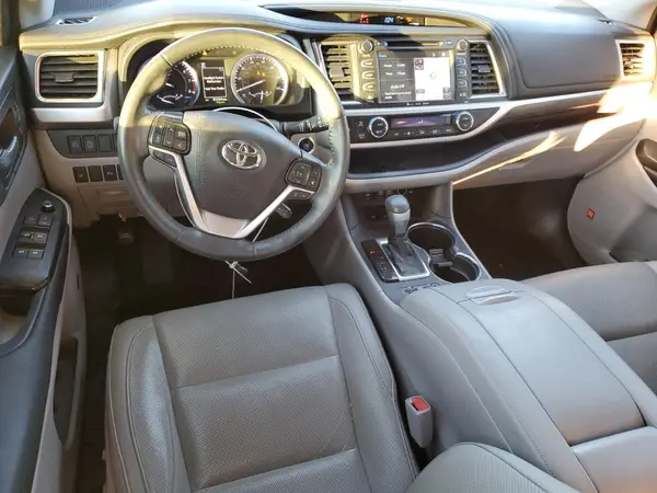 5TDYZRFH4KS330766 2019 TOYOTA HIGHLANDER - Image 8