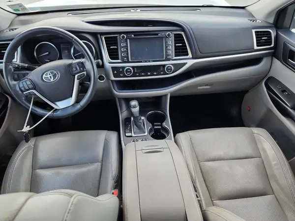 5TDYZRFH4KS360527 2019 TOYOTA HIGHLANDER - Image 8