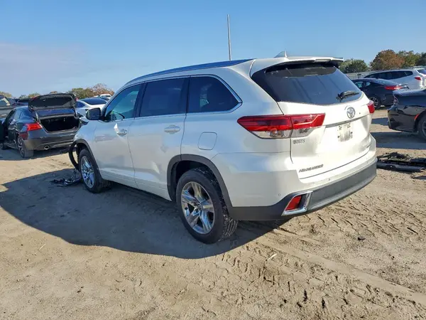 5TDYZRFH4KS363847 2019 TOYOTA HIGHLANDER - Image 2